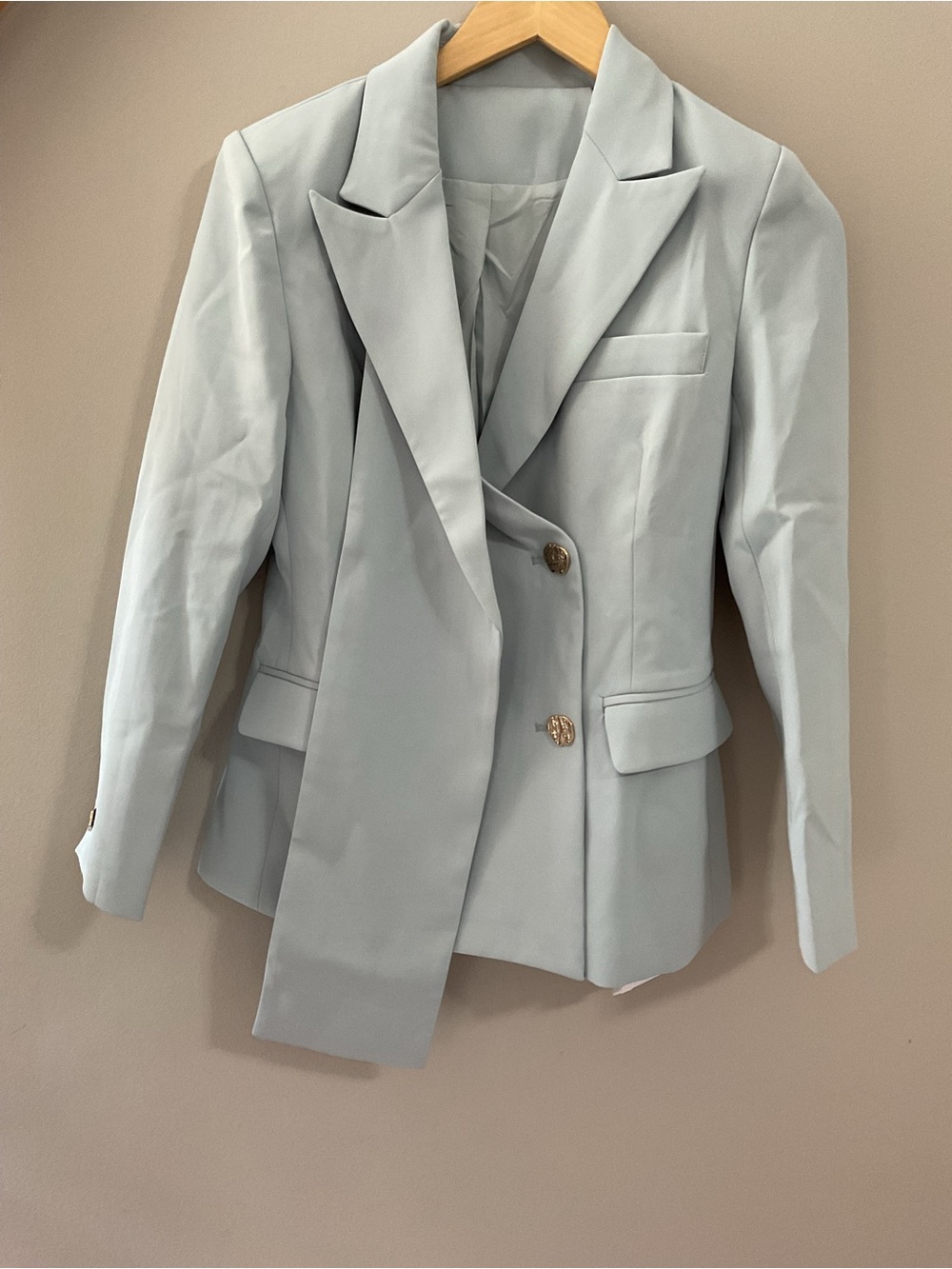 Commense Double-Breasted Blazer in Pale Gray